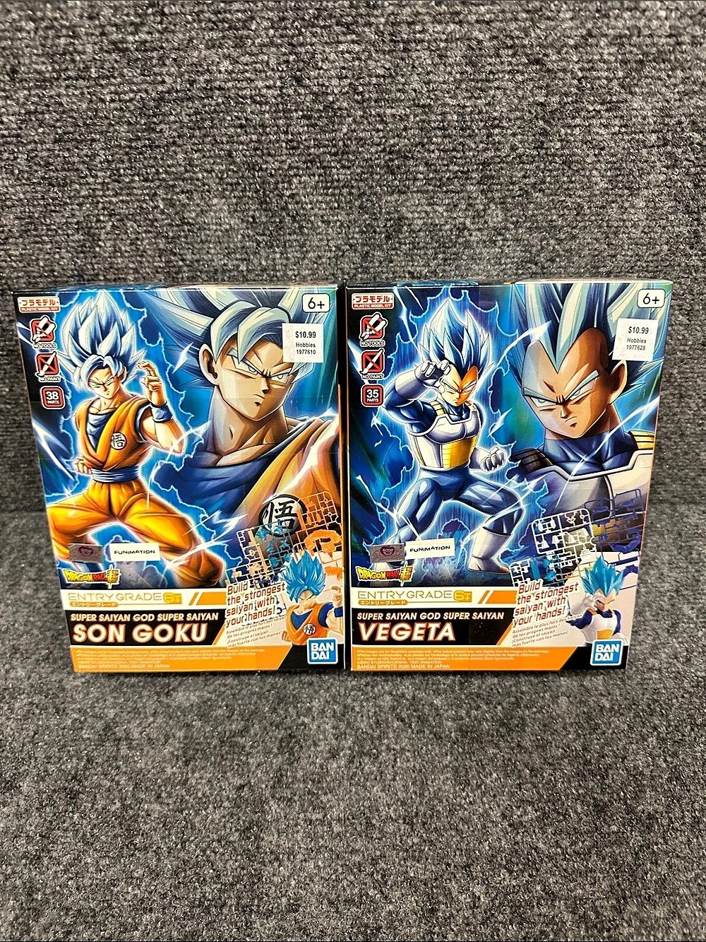 Bandai Super Saiyan God Super Saiyan Son Goku and Vegeta & Vegeta Dragon Ball